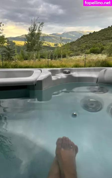 Jennifer Holland OnlyFans Thumbnail #3NDRPgIcv8