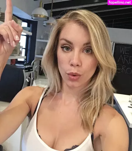 Jennifer Holland OnlyFans Thumbnail #69CTv78D7j