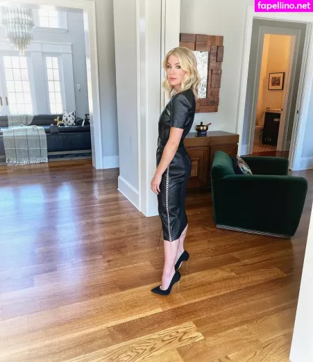 Jennifer Holland OnlyFans Thumbnail #t6MbZGtDSI