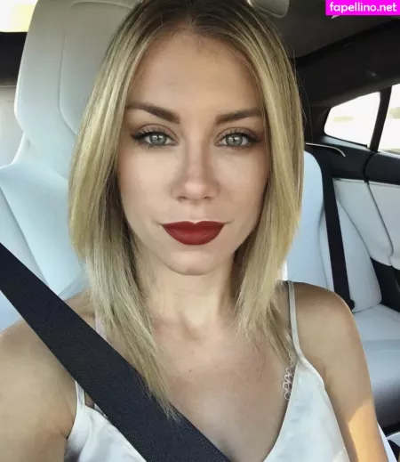 Jennifer Holland OnlyFans Thumbnail #wxFDpVYYMK