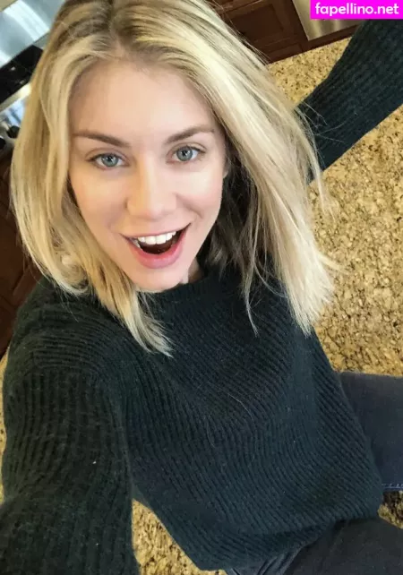 Jennifer Holland OnlyFans Thumbnail #ydvahYhyy0