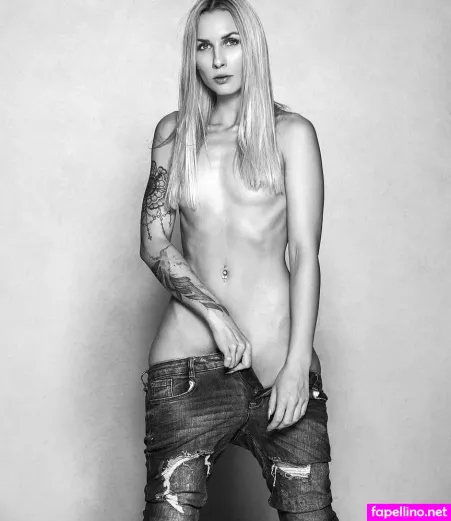 Jennifer Kirchhoff OnlyFans Thumbnail #0mSyQm2ztW