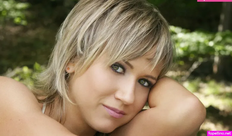 Jennifer Landon OnlyFans Thumbnail #VdNIArTeu4