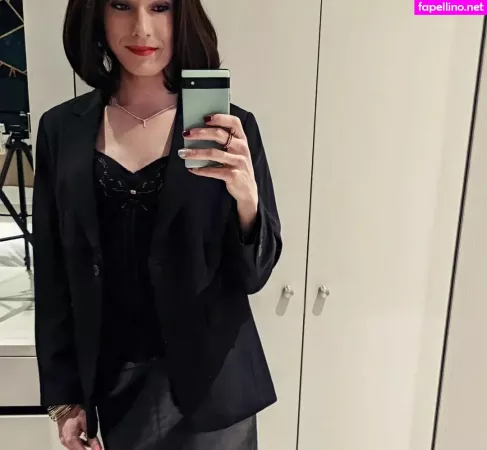 Jennifer London OnlyFans Thumbnail #r92y8OJo6e