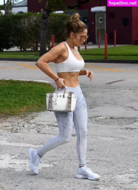 Jennifer Lopez OnlyFans Thumbnail #01lHVhBMyQ