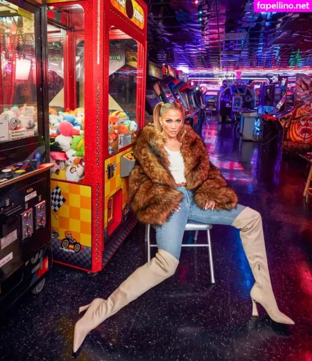 Jennifer Lopez OnlyFans Thumbnail #QVZb1aZpfR