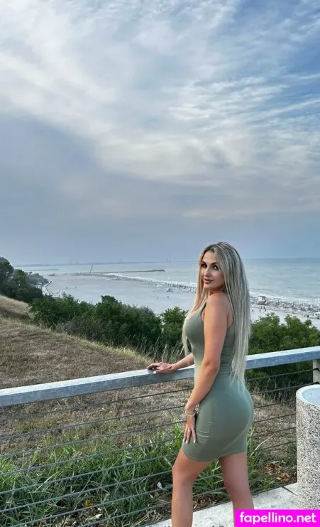 Jennifer Official 1 OnlyFans Thumbnail #BfmgMp7sbE