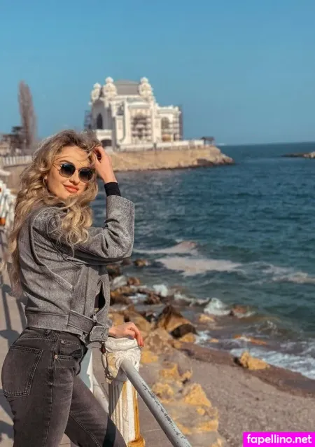 Jennifer Official 1 OnlyFans Thumbnail #G3u80XIMu6