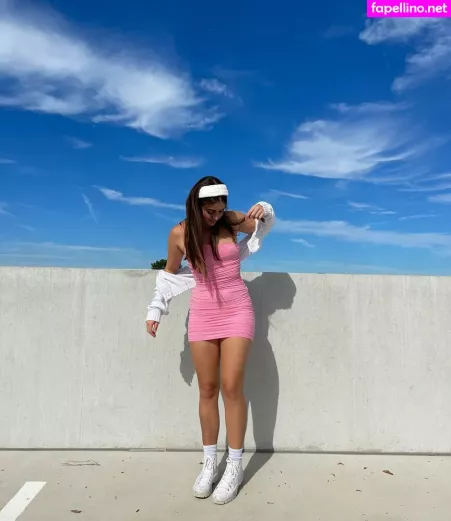 Jennifer Sequeira OnlyFans Thumbnail #YeF4HD0vbK