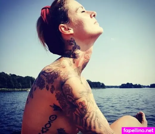 Jennifer Weist OnlyFans Thumbnail #EG7GJcMuJn