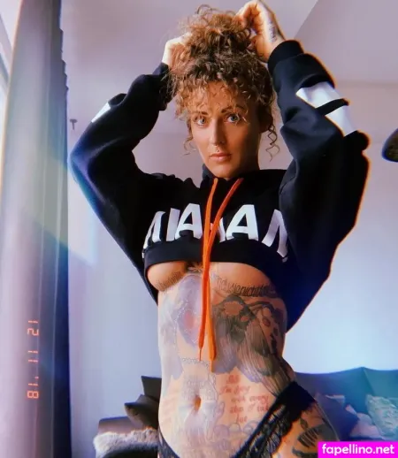 Jennifer Weist OnlyFans Thumbnail #uF8LVMHpYt