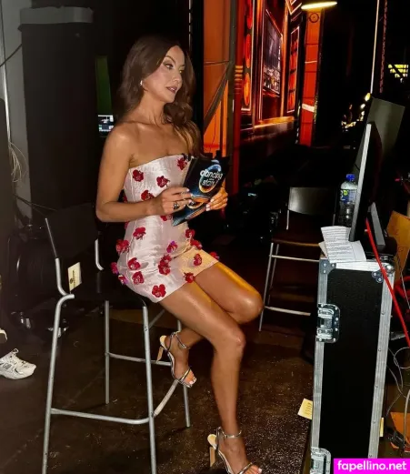 Jennifer Zamparelli OnlyFans Thumbnail #03RdDTI6Zi
