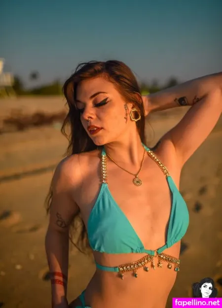 Jennifoxx Main Profile Photo