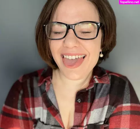 Jennikatfree OnlyFans Thumbnail #eBQ8k4ydbX