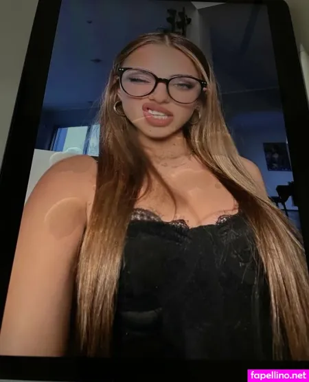Jenniserpi OnlyFans Thumbnail #j7PIJ5Gvow
