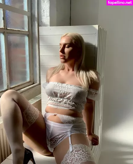 Jenny James OnlyFans Thumbnail #pq4HRPq0JI