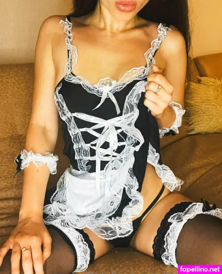 Jenny Kos OnlyFans Thumbnail #YWfPtpZVUs