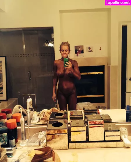 Jenny Mccarthy OnlyFans Thumbnail #NfPoa28geL