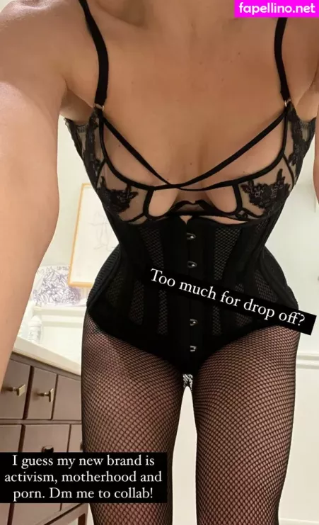 Jenny Mollen OnlyFans Thumbnail #NxpKY2XKh9