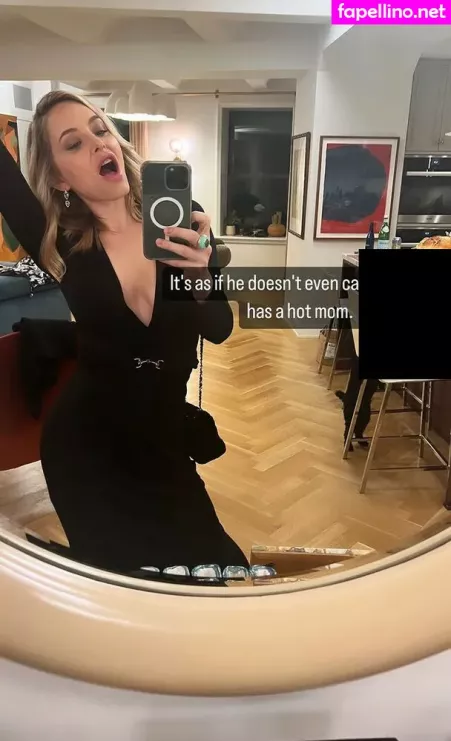 Jenny Mollen OnlyFans Thumbnail #eP9raYlEGE