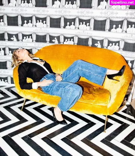 Jenny Mollen OnlyFans Thumbnail #xSu3qZxE3T