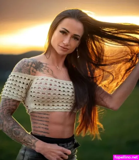 Jenny Pfeiffer OnlyFans Thumbnail #1GdwmHgkNR