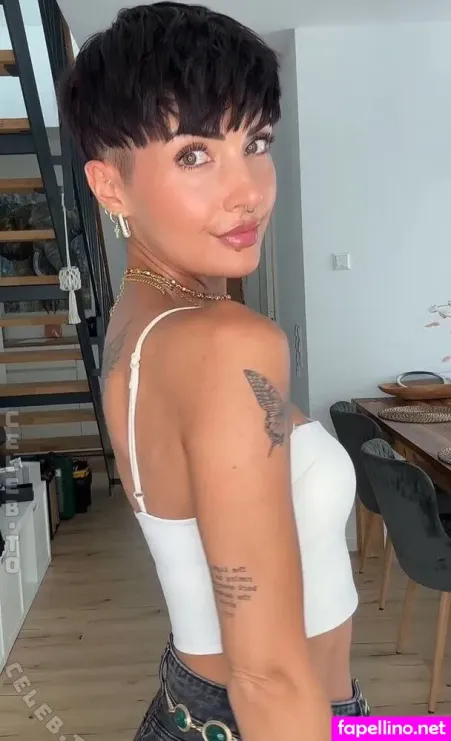 Jenny Schmidt OnlyFans Thumbnail #L0AR0HWSEW