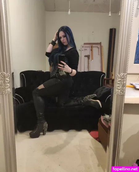 Jennybiatch Main Profile Photo