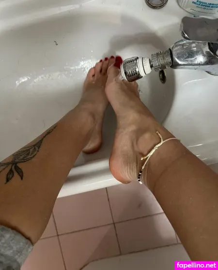 Jennyfeet06 OnlyFans Thumbnail #TQEO9xbLRA
