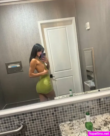 Jennyfromtheblock5 OnlyFans Thumbnail #DdFJUdqBCt