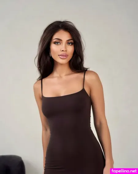 Jennyluxe OnlyFans Thumbnail #6R6nwGilXS