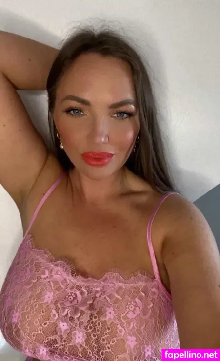 Jennynextdoorgirl OnlyFans Thumbnail #1V3ExPadwR