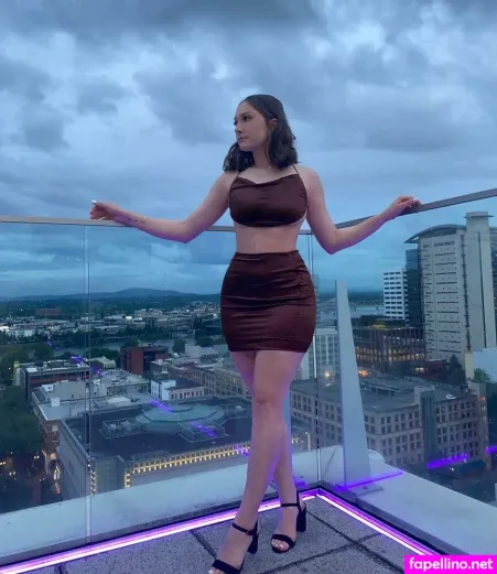 Jennypetersonnn OnlyFans Thumbnail #p4Inlv2WB5