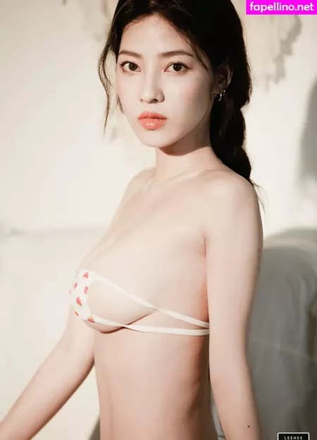 Jeon Jisu OnlyFans Thumbnail #S1QvueeGrM