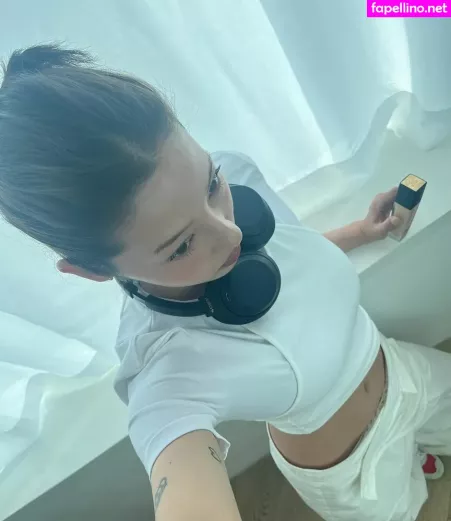 Jeon Jisu OnlyFans Thumbnail #s5FRBomZik