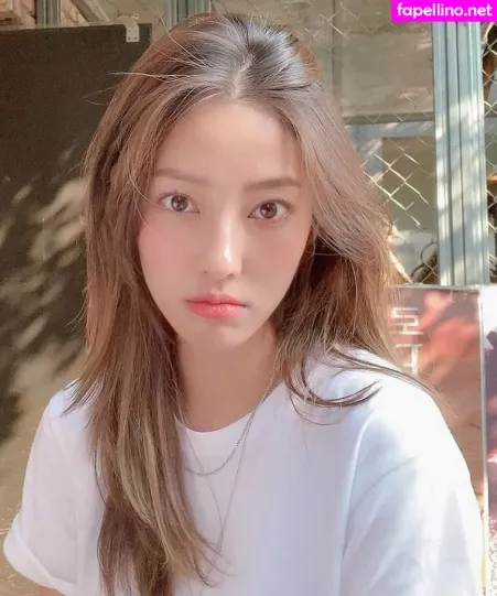 Jeon Jisu OnlyFans Thumbnail #upXI8AnxO1