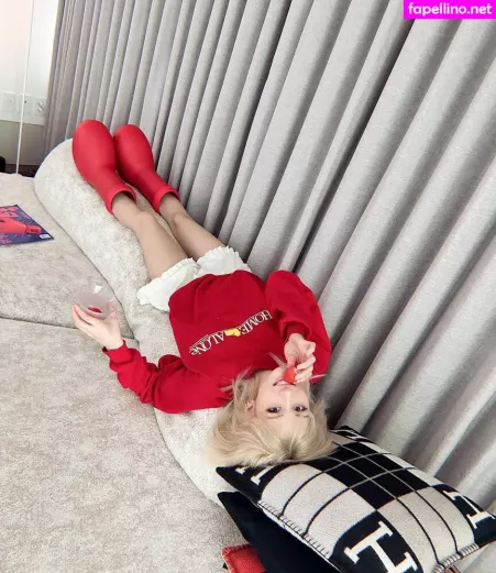 Jeon Somi OnlyFans Thumbnail #EKbVIH7OtW
