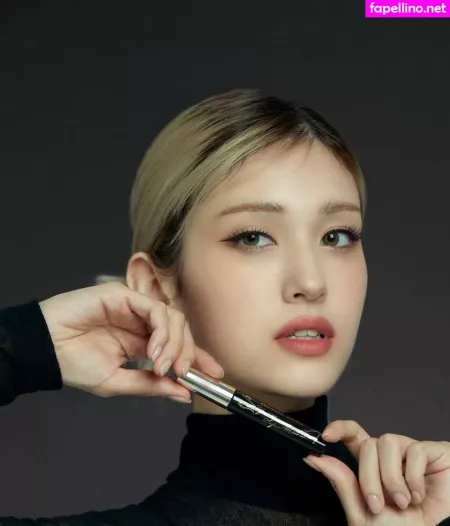 Jeon Somi OnlyFans Thumbnail #ltby4J94XR