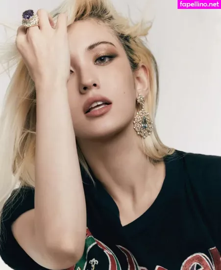 Jeon Somi OnlyFans Thumbnail #ucDGExURNl