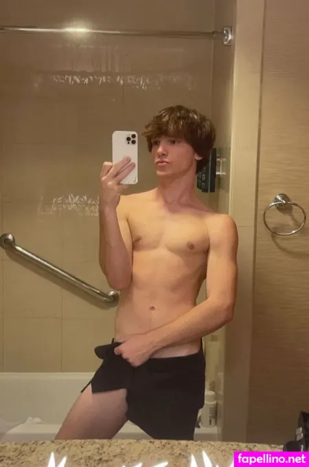 Jeradfree OnlyFans Thumbnail #cpxbNnkOOn