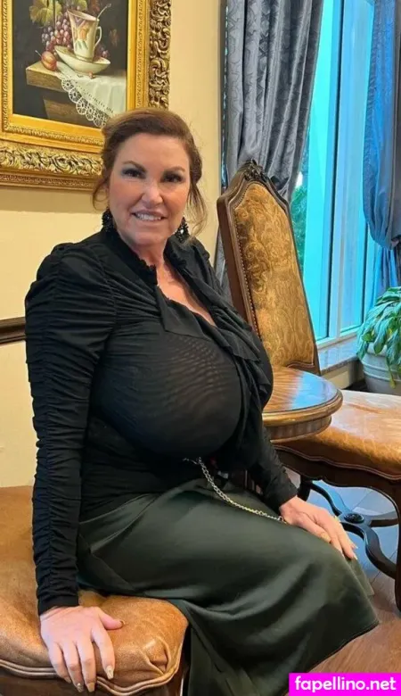 Jeri Juggies OnlyFans Thumbnail #2xfySv4DoC