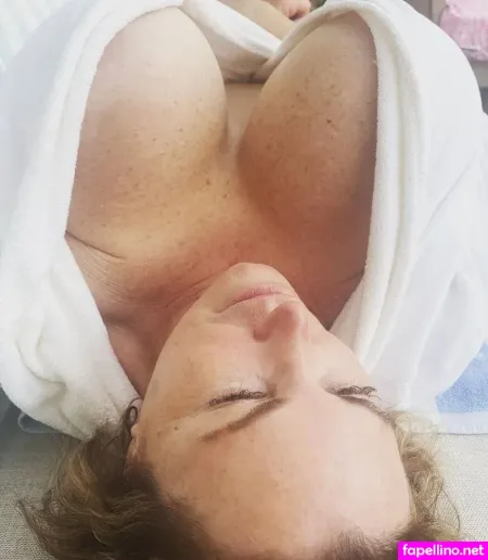 Jeri Juggies OnlyFans Thumbnail #Dv8Wq41oRV