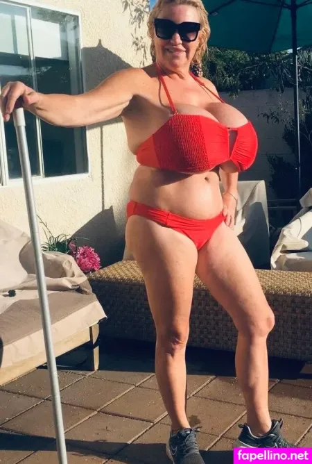 Jeri Juggies OnlyFans Thumbnail #Jv2VSdpWWv