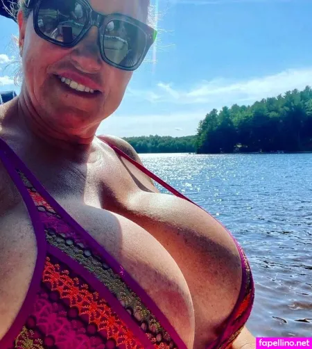 Jeri Juggies OnlyFans Thumbnail #lIIA2vu31o