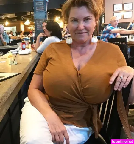 Jeri Juggies OnlyFans Thumbnail #r7nhoMC7Tc