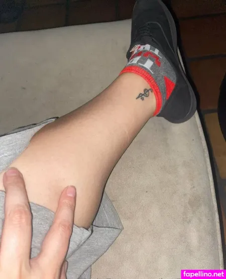 Jes5icasfeet OnlyFans Thumbnail #EjRxhkV1ME