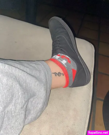 Jes5icasfeet OnlyFans Thumbnail #S5lMxfxTpl