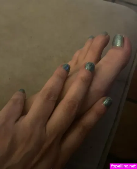 Jes5icasfeet OnlyFans Thumbnail #r6hzB2IBTl