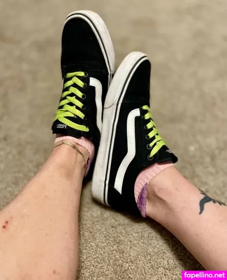 Jescisfeet OnlyFans Thumbnail #v4CbjEylCF
