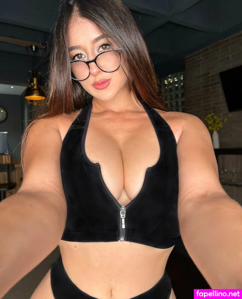 jess.moon8, jessieindamoon8 Nude Leaked OnlyFans Photo #4f42olyFi6